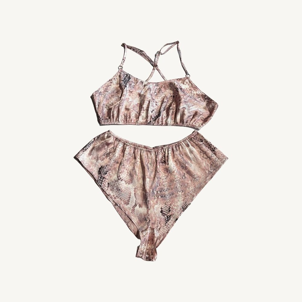 La Senza Two Piece Satin Sleep Set Pink Snake Print Size Medium